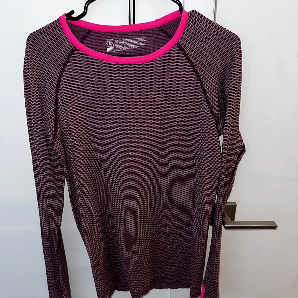 Plum VSX workout top